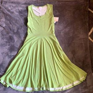 Lularoe Nikki Sm. NWT lime green